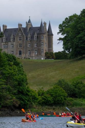 1-852